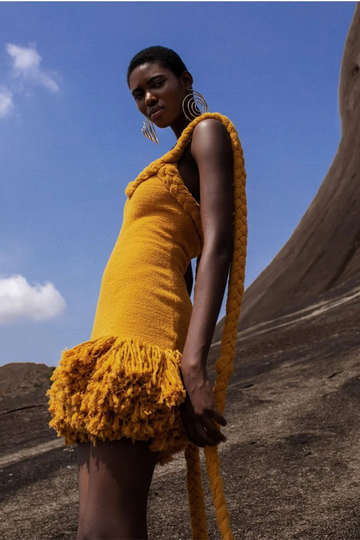 Vera Boyundan Bağlamalı Püsküllü Mini Triko Elbise