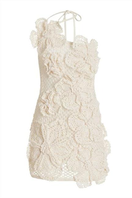 Carol Boyundan Bağlamalı Örgü Çiçekli Mini Elbise