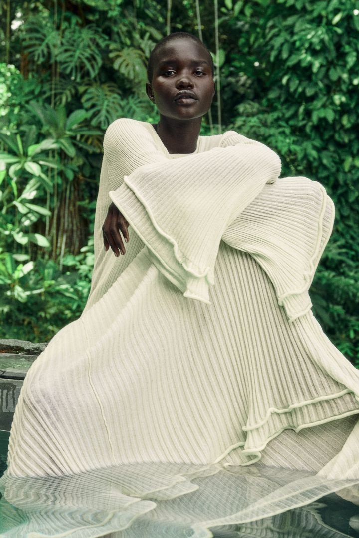 Clara Volanlı Uzun Kol Triko Maxi Elbise