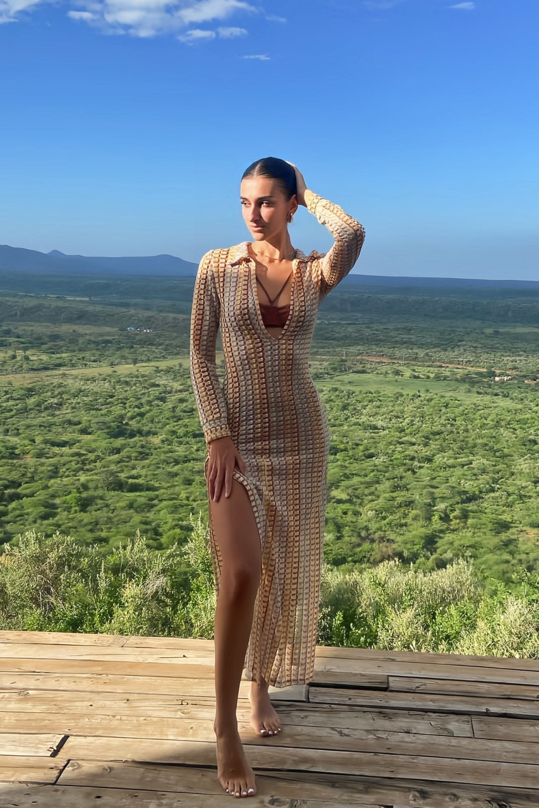 Şafak V Yaka Yakalı Tığ İşi Maxi Elbise