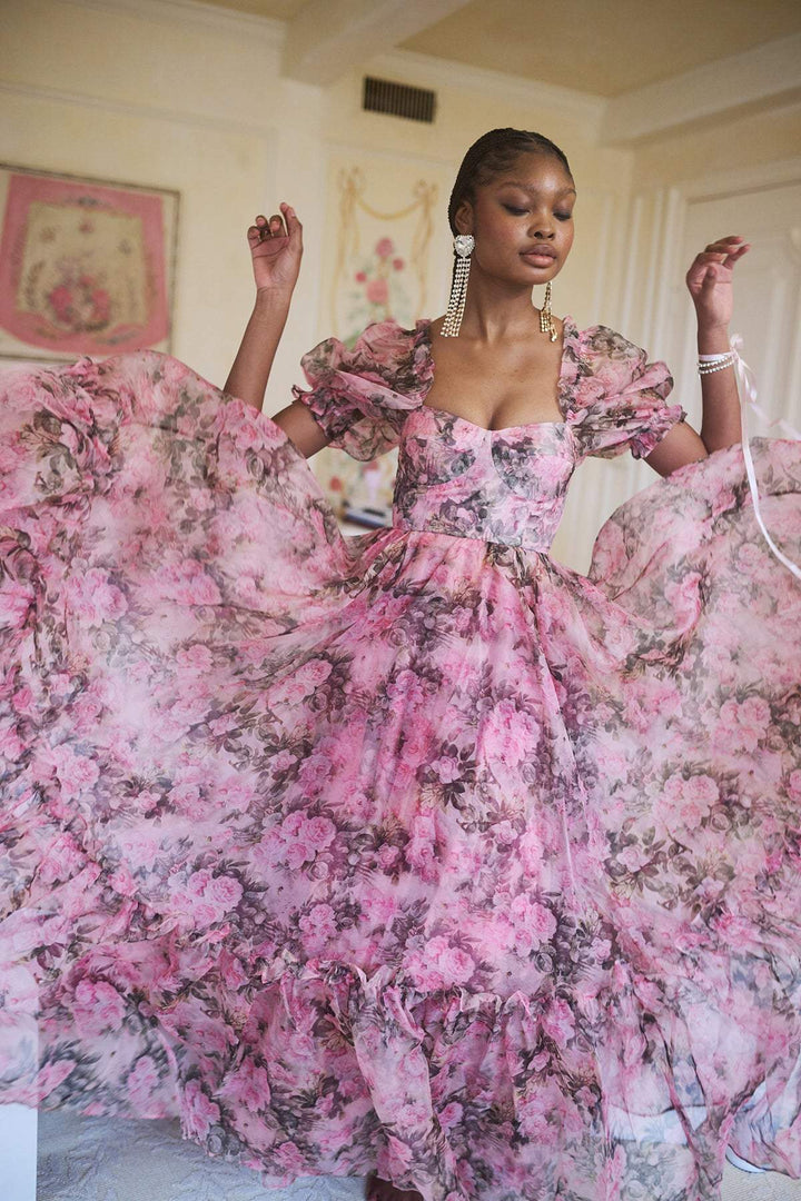 Dolly Baskılı Kalp Fırfırlı Maxi Elbise