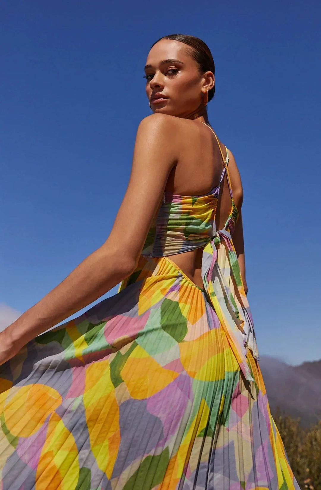 Eden Baskılı Plise Düğümlü Midi Elbise