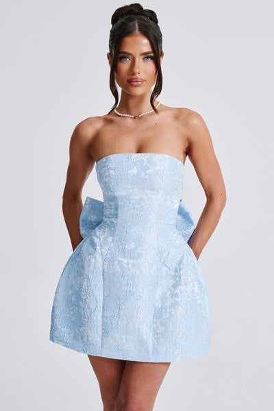 Julie Çiçekli Jakarlı Bağcıklı Mini Elbise