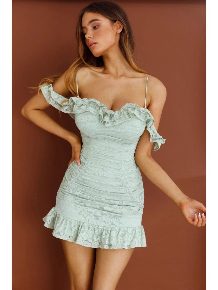 Ella Omuzu Açık Fırfırlı Dantel Bodycon Mini Elbise