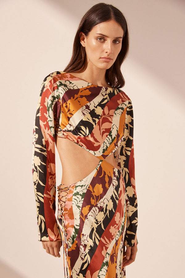 Ella Baskılı Dekolteli Uzun Elbise