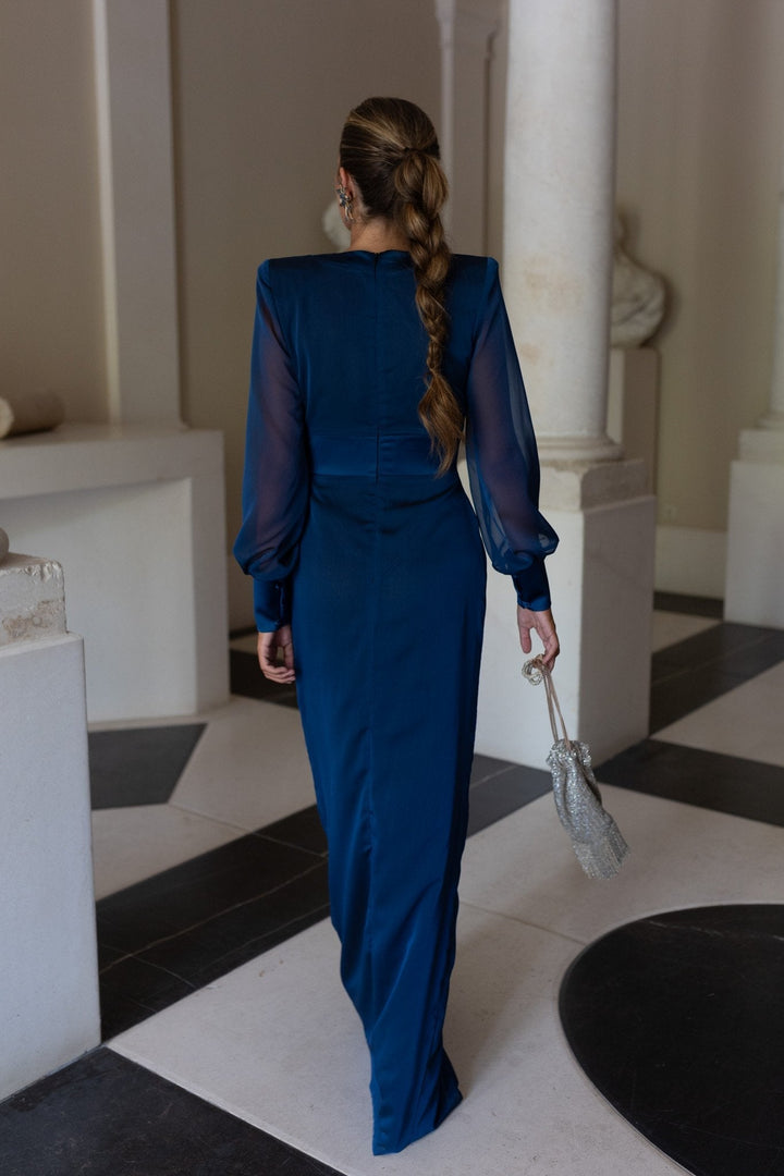 Elva V Yaka Yüksek Yırtmaçlı Takım