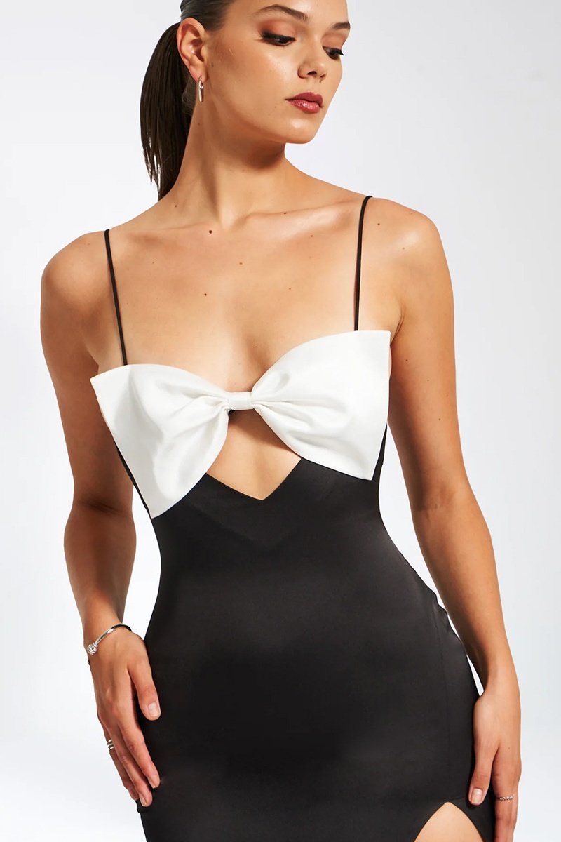 Erica Dekolteli Fiyonklu Maxi Slip Elbise