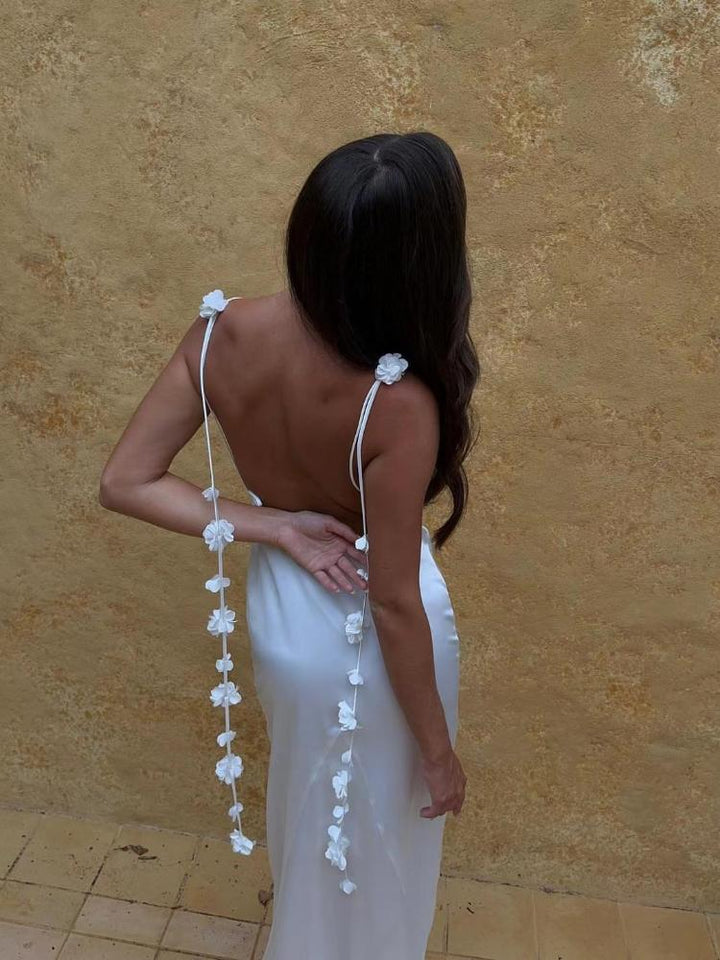 Evelyn Sırtı Açık Çiçek Püsküllü Saten Maxi Elbise