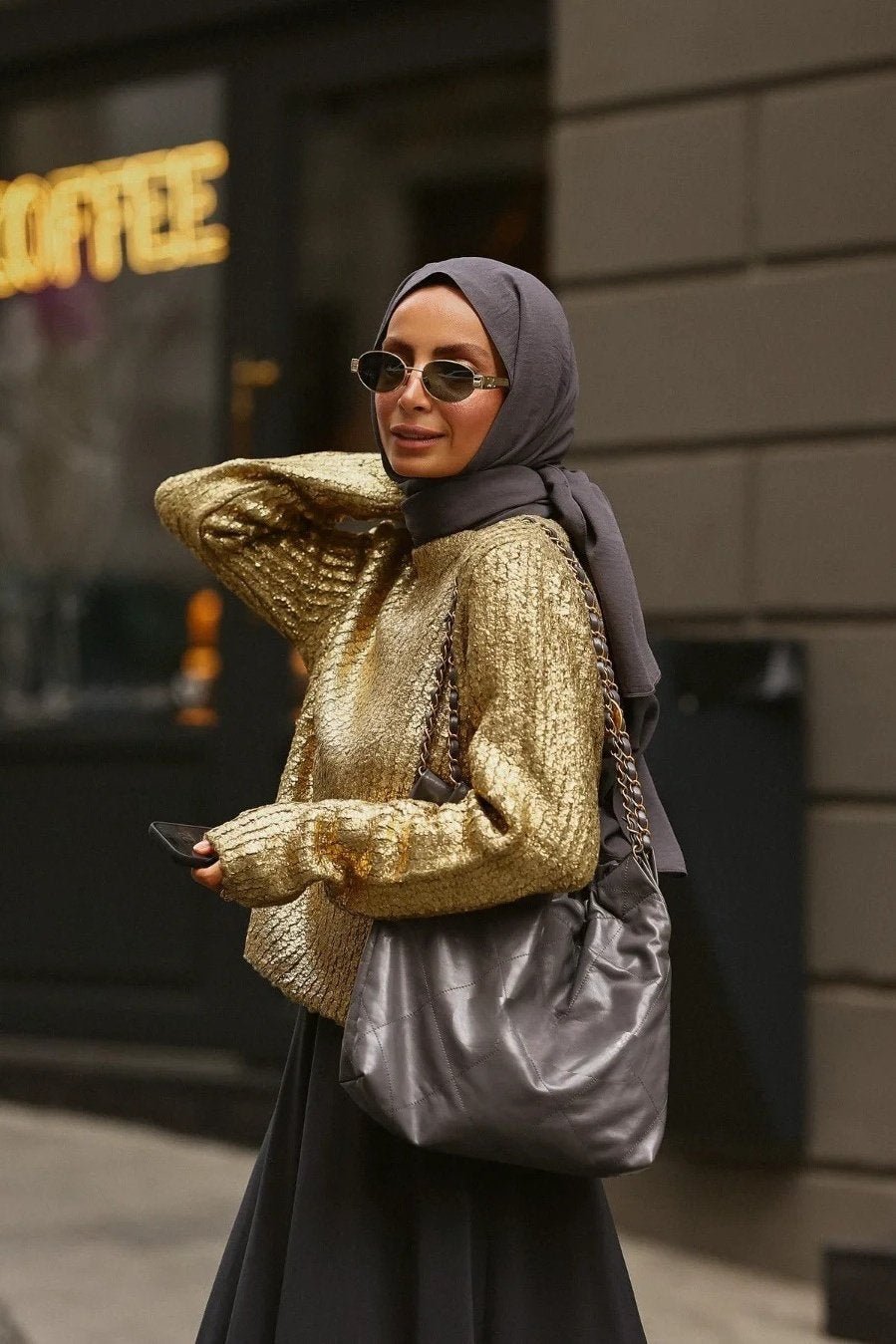 Freda Dokulu Metalik Triko Kazak