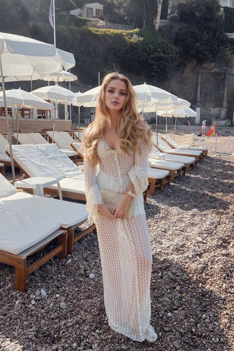 Georgia V Yaka Tığ İşi Maxi Elbise