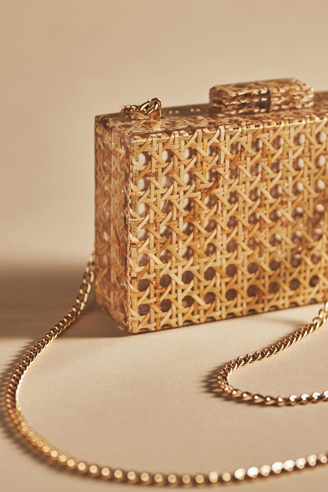 Oymalı Hasır Akrilik Debriyaj Çanta