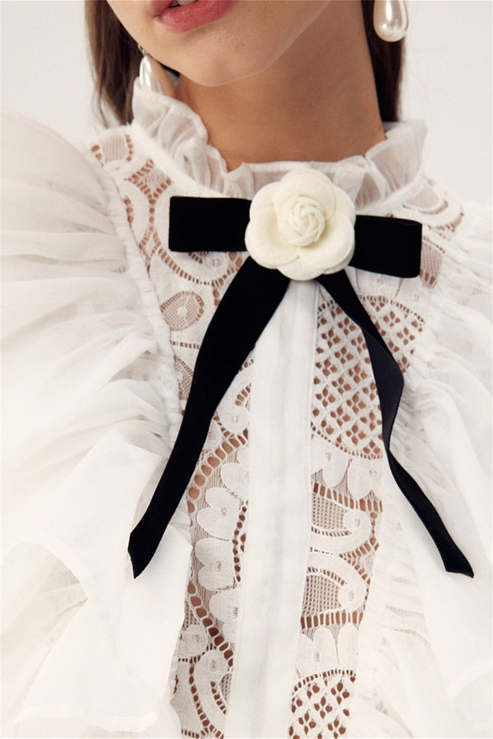 Kamelya Çiçeği Fiyonk Broş