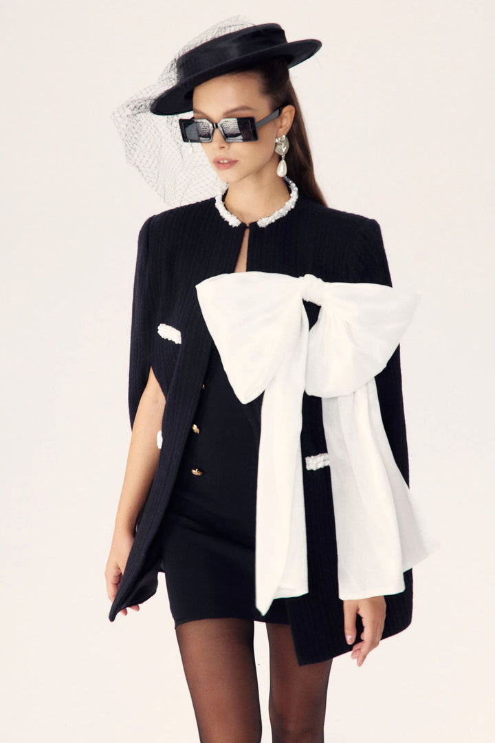 Hilda Fiyonklu Kontrast İşlemeli Tüvit Kap