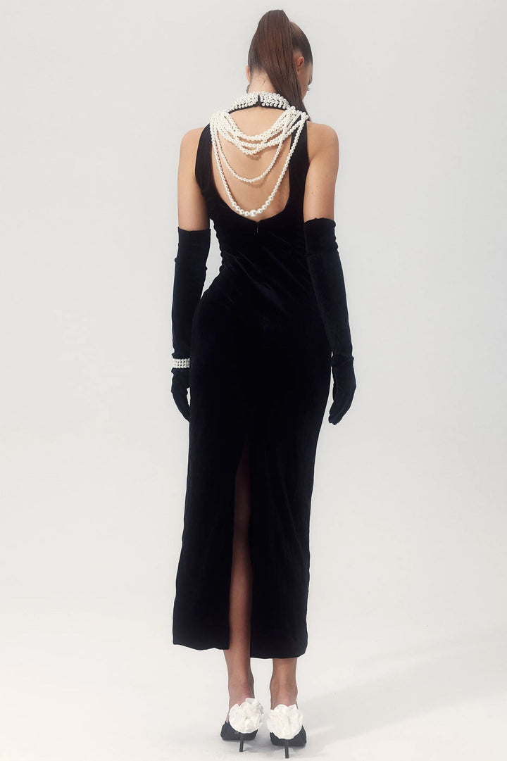 Alexia İnci İşlemeli Sırtı Açık Kadife Maxi Elbise