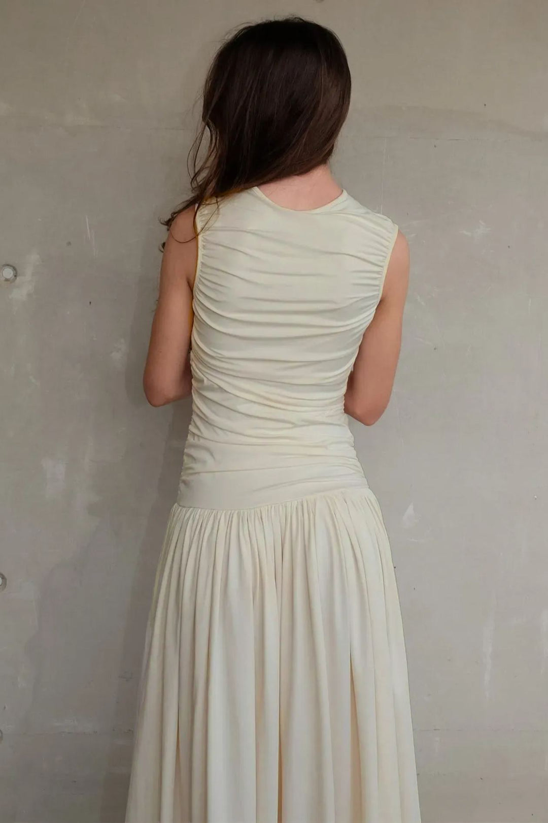 Quintina Yuvarlak Yaka Pileli Maxi Pamuklu Elbise