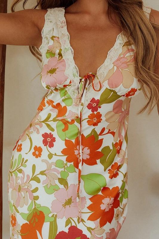 Jill Baskılı V Yaka Dantel Maxi Elbise