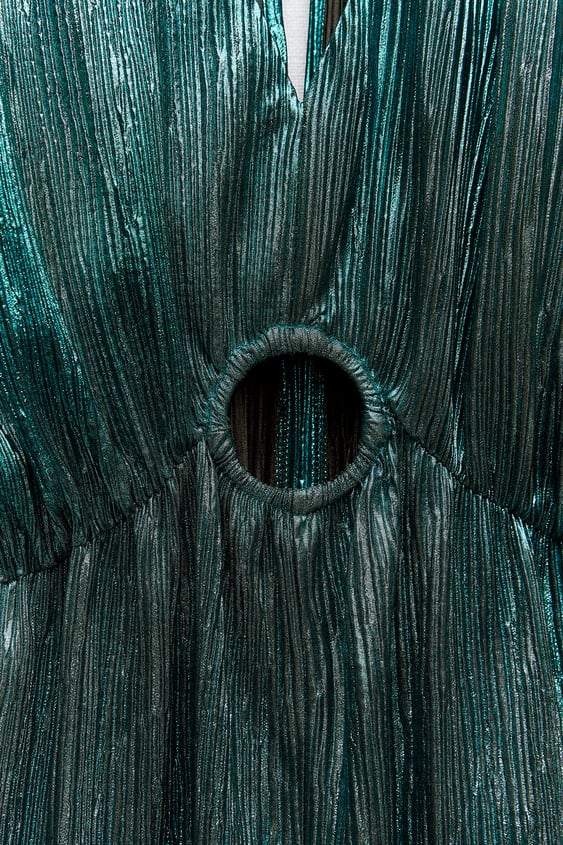 Jocelyn V Yaka Metalik Plise Tulum