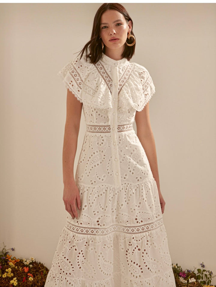 Kit Nakışlı Dantel Fırfırlı Düğmeli Midi Elbise