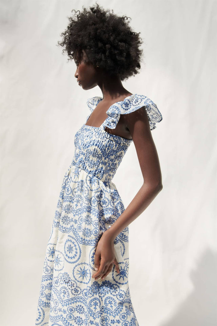 Maud İşlemeli Dantel Büzgülü Korsajlı Midi Elbise