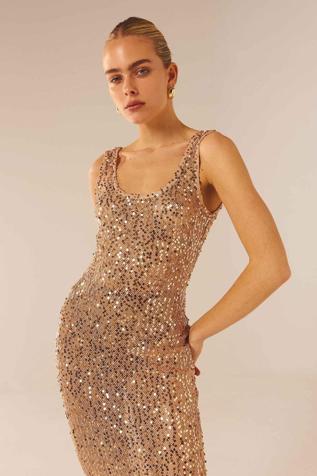 Odelia Sırtı Açık Payetler Midi Elbise