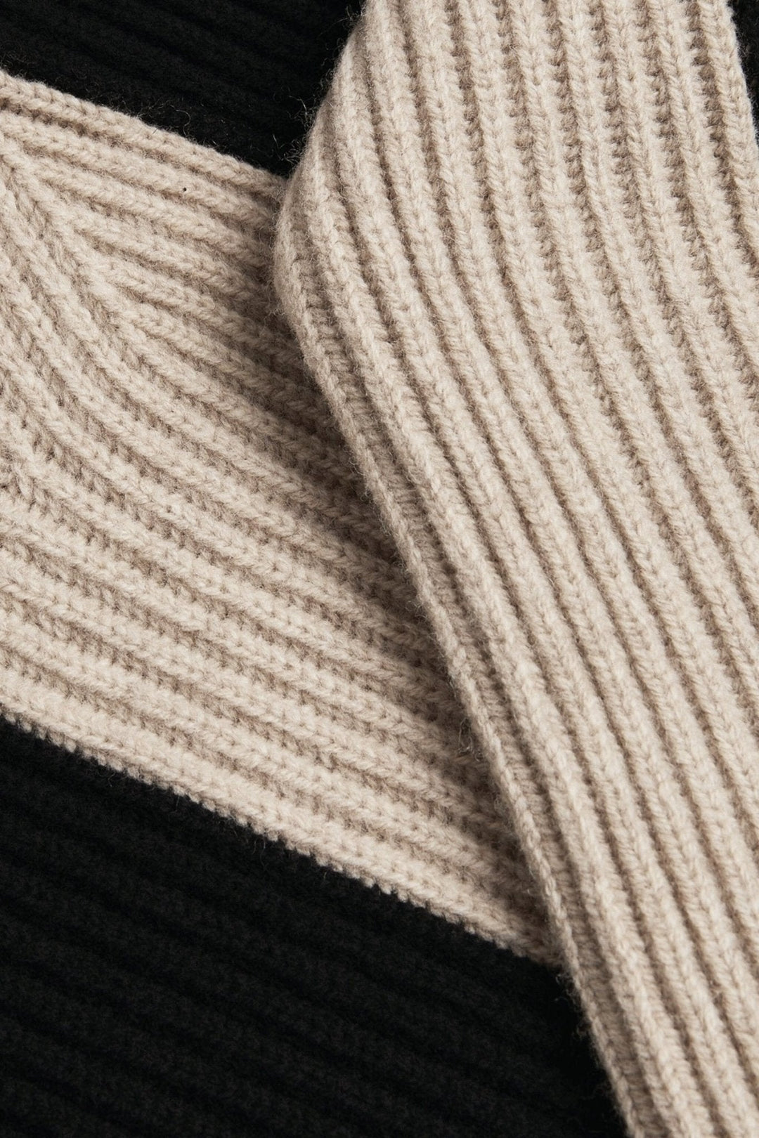 Penelope Yüksek Yaka Renkli Bloklu Kazak