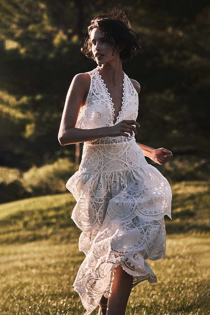 Ellery Boyundan Bağlamalı Dantelli Katmanlı Midi Elbise