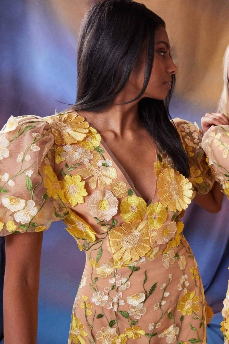 Sally V Yaka Çiçekli Midi Elbise