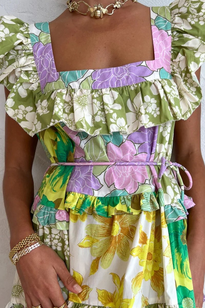 Shonna Baskılı Fırfırlı Kuşaklı Midi Elbise