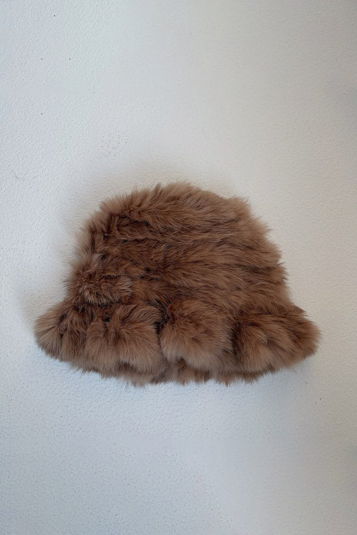 Susie Tüylü Teddy Kova Şapkası