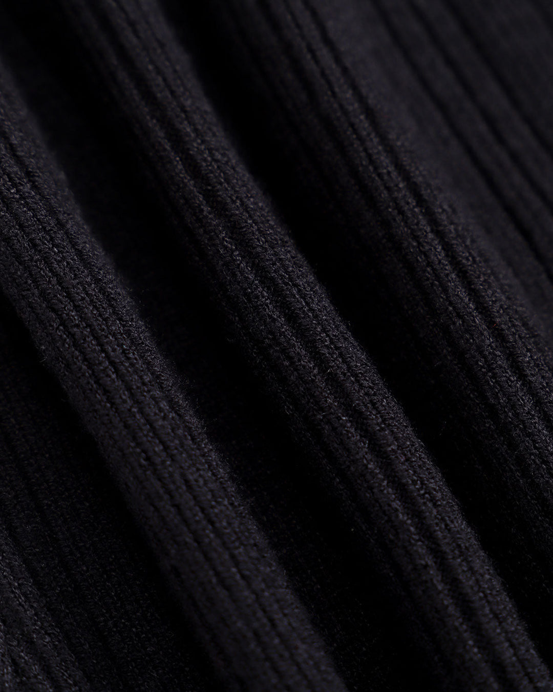 Siyah Parça Ekleme Düğmeli Fitilli Hırka