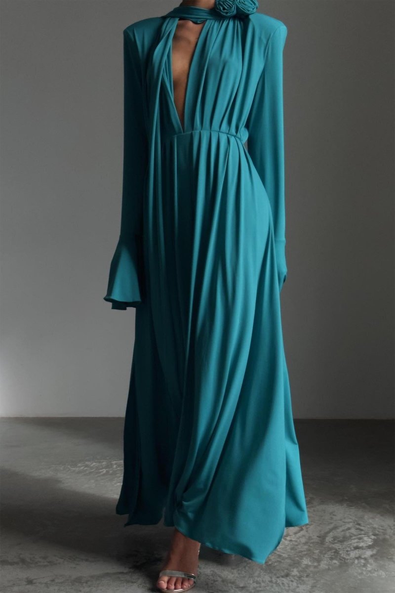 Yedda Çiçek Detaylı V Yaka Pileli Yırtmaçlı Maxi Elbise