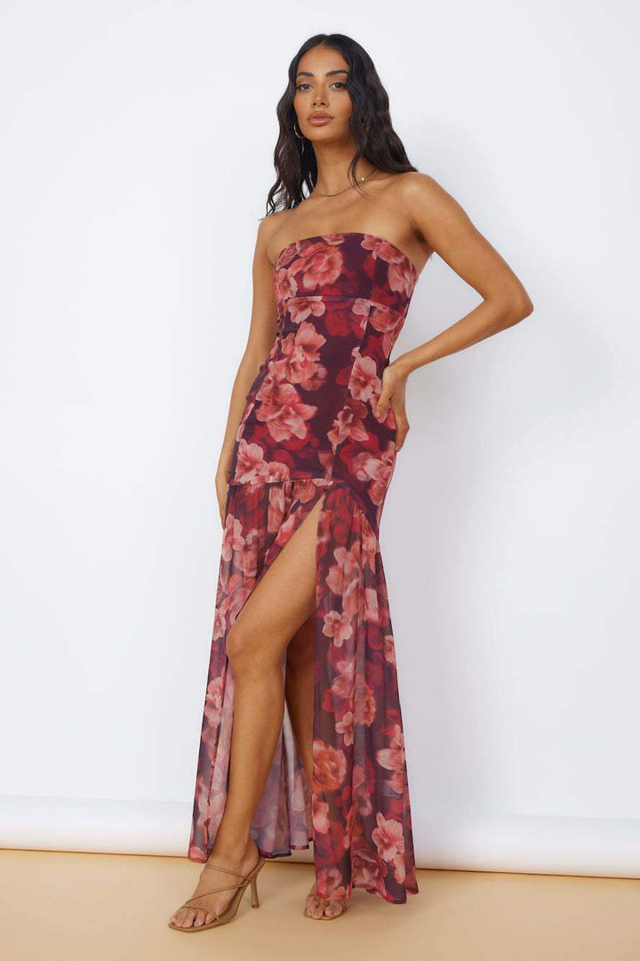 Yetta Baskılı Straplez Yırtmaçlı Uzun Elbise