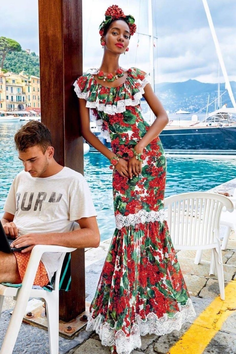 Yvette Baskılı Dantel Detaylı Maxi Elbise