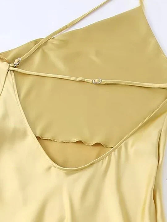 Taípe Tek Omuz Sırt Detay Uzun Saten Elbise